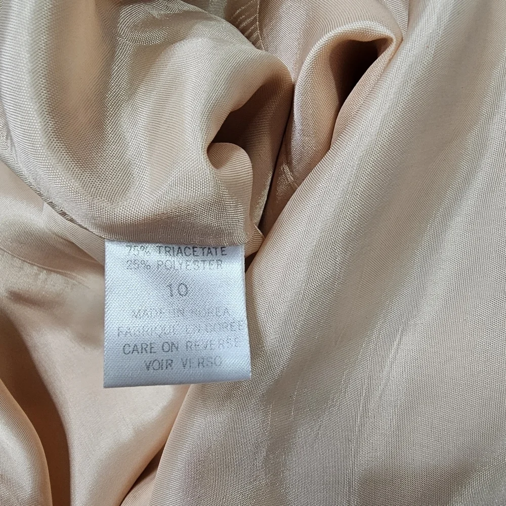 Tahari beige ivory